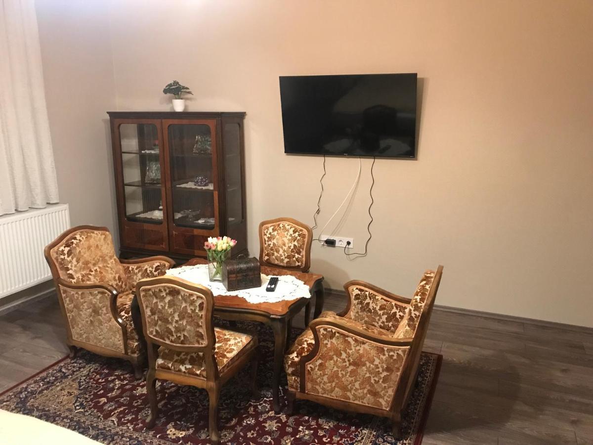 Bedi Vendeghaz Apartment Nagykanizsa Bagian luar foto